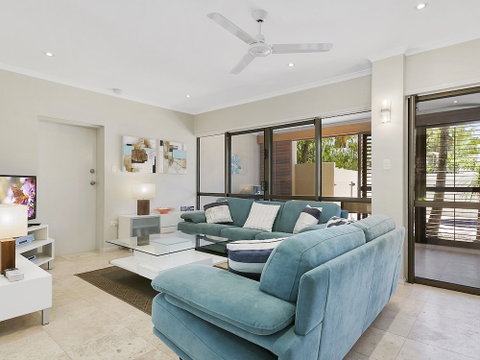 A Superb Location For Enjoying The Best Of Noosa Unit 2 / 69 Noosa Parade - Darwin Tourism 1