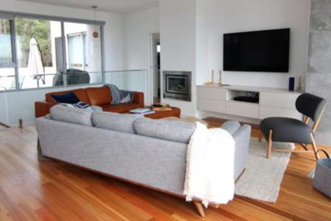 BEACHHOUSE BINALONG Luxury Waterfront Holiday House At Bay Of Fires - Darwin Tourism 5