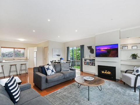 GUILDFORD COTTAGE - Darwin Tourism 2