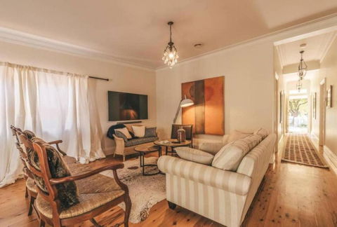 Ambrose On Byng Central Location W / 2 Bathroom - Darwin Tourism 6