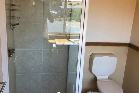 Alpine Stag Lodge Unit 1 - Darwin Tourism 5