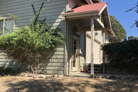 Alpine Stag Lodge Unit 1 - Darwin Tourism 1