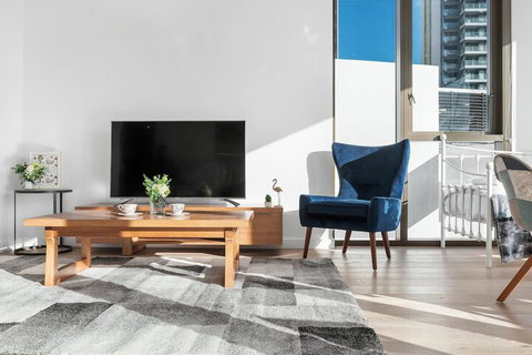 I02-china Town Luxury Service Apartment - Darwin Tourism 1