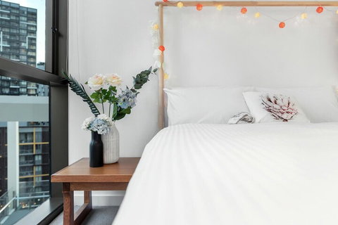 I02-china Town Luxury Service Apartment - Darwin Tourism 7