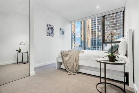 I02-china Town Luxury Service Apartment - Darwin Tourism 4