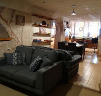 Di's Dugouts - Darwin Tourism