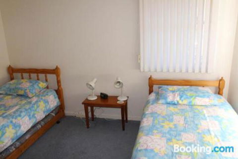 Beach Shack On Calton - Darwin Tourism 4