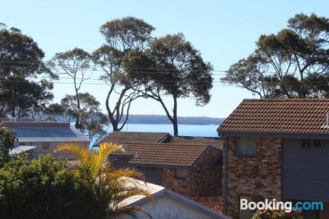 Beach Shack On Calton - Darwin Tourism 0