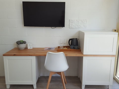 Beach Holiday Apartments Motel - Darwin Tourism 4