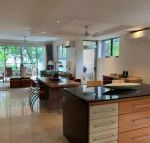 Beach House Apartment 1 - Darwin Tourism