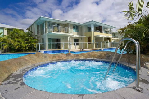 Pacific Blue Pool Spa & More Available In Complex! - Darwin Tourism 1
