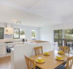 1 / 31 Ocean Street a Relaxing Coastal Retreat - Darwin Tourism