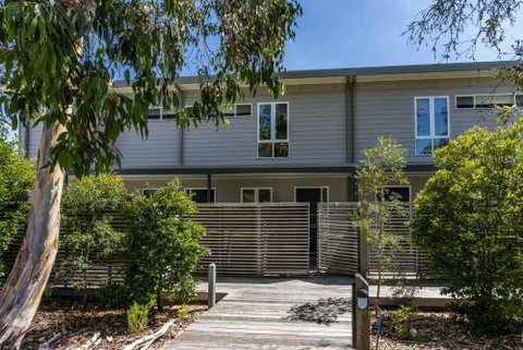 COASTAL SOUL VILLA At BROADBEACH - Darwin Tourism 1