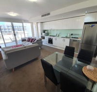 just listed Bolton St. 1br 350m walk to Newcastle beach  Wifi end Eand - Darwin Tourism
