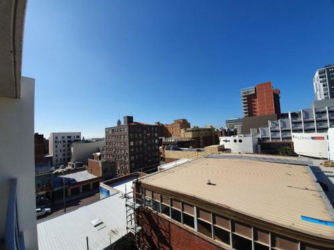 (just Listed) Bolton St. 1br 350m Walk To Newcastle Beach +++ Wifi End Eand - Darwin Tourism 4