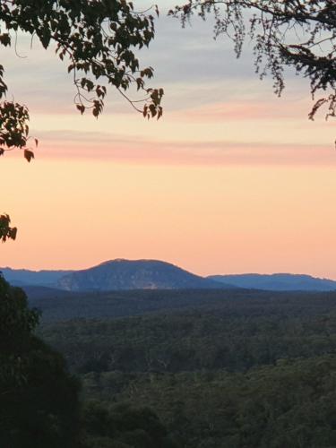 NEW Winston Cottage Leura Views & Location - Darwin Tourism 6