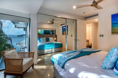 Villa 16 The Edge Oceanfront Deluxe 3 Bedroom Near Marina With Golf Buggy - Darwin Tourism 5