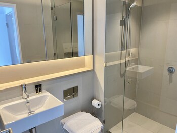 JC Waterfront Apartments Collins Wharf - Darwin Tourism 4