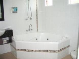Toolooa Gardens Motel & Apartments - Darwin Tourism 1