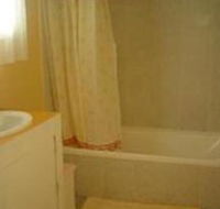 Coras Gypsum Cottage - Darwin Tourism