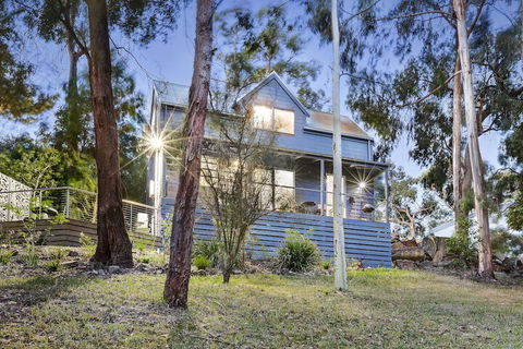 Briars Cottage - Daylesford - Darwin Tourism 1