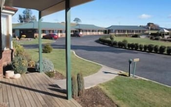 Kentish Hills Retreat - Darwin Tourism 1