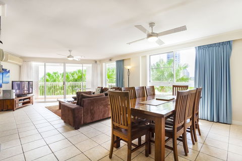 La Grande Apartments Broadbeach - Darwin Tourism 1