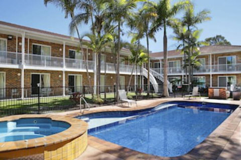 Aston Motel Yamba - Darwin Tourism 0