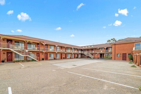 Comfort Inn Heritage Wagga - Darwin Tourism 1