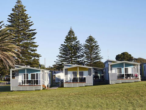 NRMA Victor Harbor Beachfront Holiday Park - Darwin Tourism 0