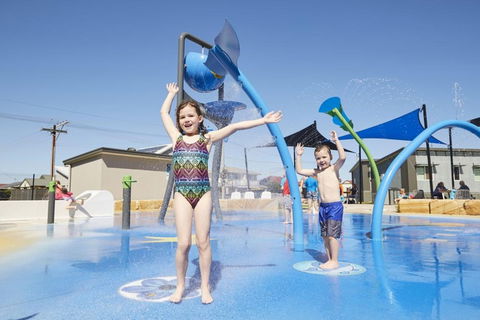 NRMA Victor Harbor Beachfront Holiday Park - Darwin Tourism 3