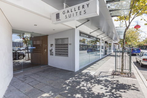 Gallery Serviced Apartments - Darwin Tourism 1