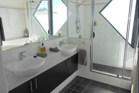Como Waters Bed & Breakfast - Darwin Tourism 5