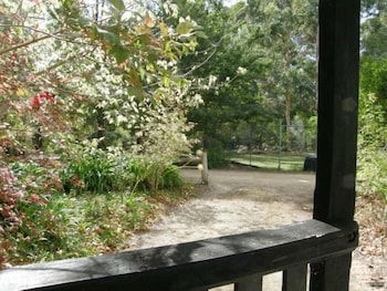 Beedelup House Cottages - Darwin Tourism 6