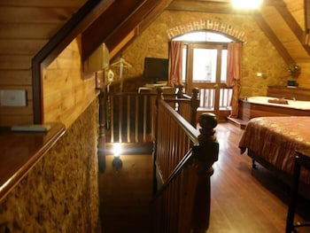 Beedelup House Cottages - Darwin Tourism 1