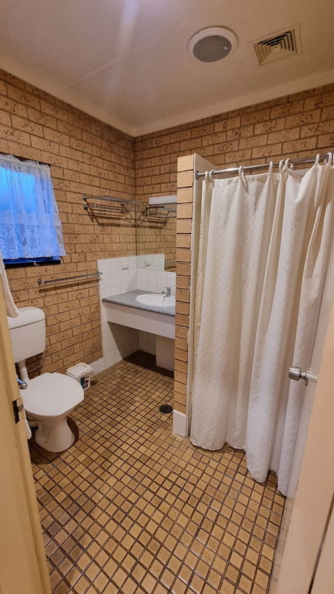 Lone Pine Motel - Corowa - Darwin Tourism 4