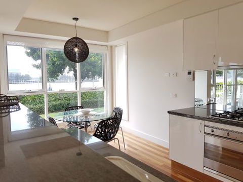 Beau Monde Apartments Newcastle Harbourside Apartment - Darwin Tourism 0