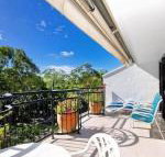 Bayona U2 - Darwin Tourism