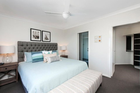 Mollymook Beachfront Penthouse 9 - Darwin Tourism 4