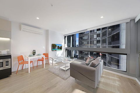 A Bright & Modern CBD Apt Next To Southern Cross - Darwin Tourism 2