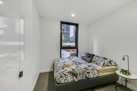 A Modern 2BR Apt 5 Min Walk To Melbourne Central - Darwin Tourism 3