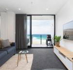 Luxury Beachfront Apartment in Newcastle - Darwin Tourism