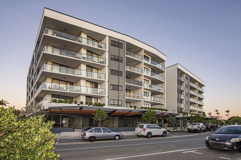 Arise Hedge - Darwin Tourism 1