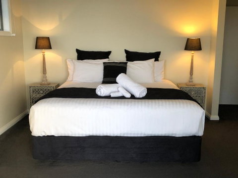 SEA EAGLE COTTAGE Amazing Views Of Bay Of Fires - Darwin Tourism 4