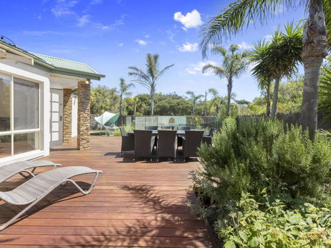 DIAMOND BAY RETREAT SORRENTO - Darwin Tourism 6
