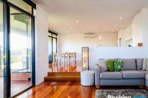 Villa Isola - Darwin Tourism 6