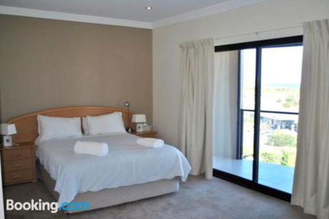 Eagles Nest - Darwin Tourism 6