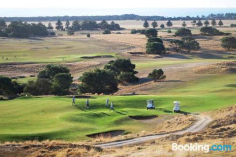 Eagles Nest - Darwin Tourism 3