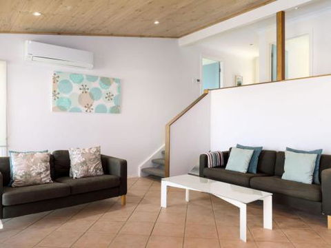 SPINIFEX Gerroa 4pm Check Out Sundays - Darwin Tourism 2