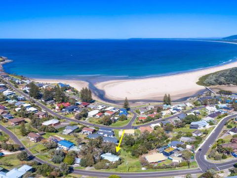 SPINIFEX Gerroa 4pm Check Out Sundays - Darwin Tourism 1